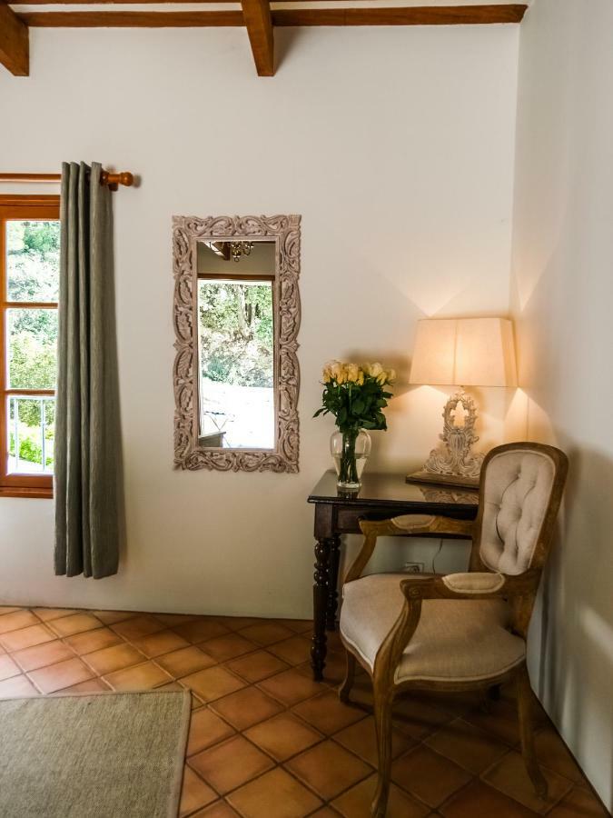 Bed & Breakfast La Ferme Des Belugues Le Barroux